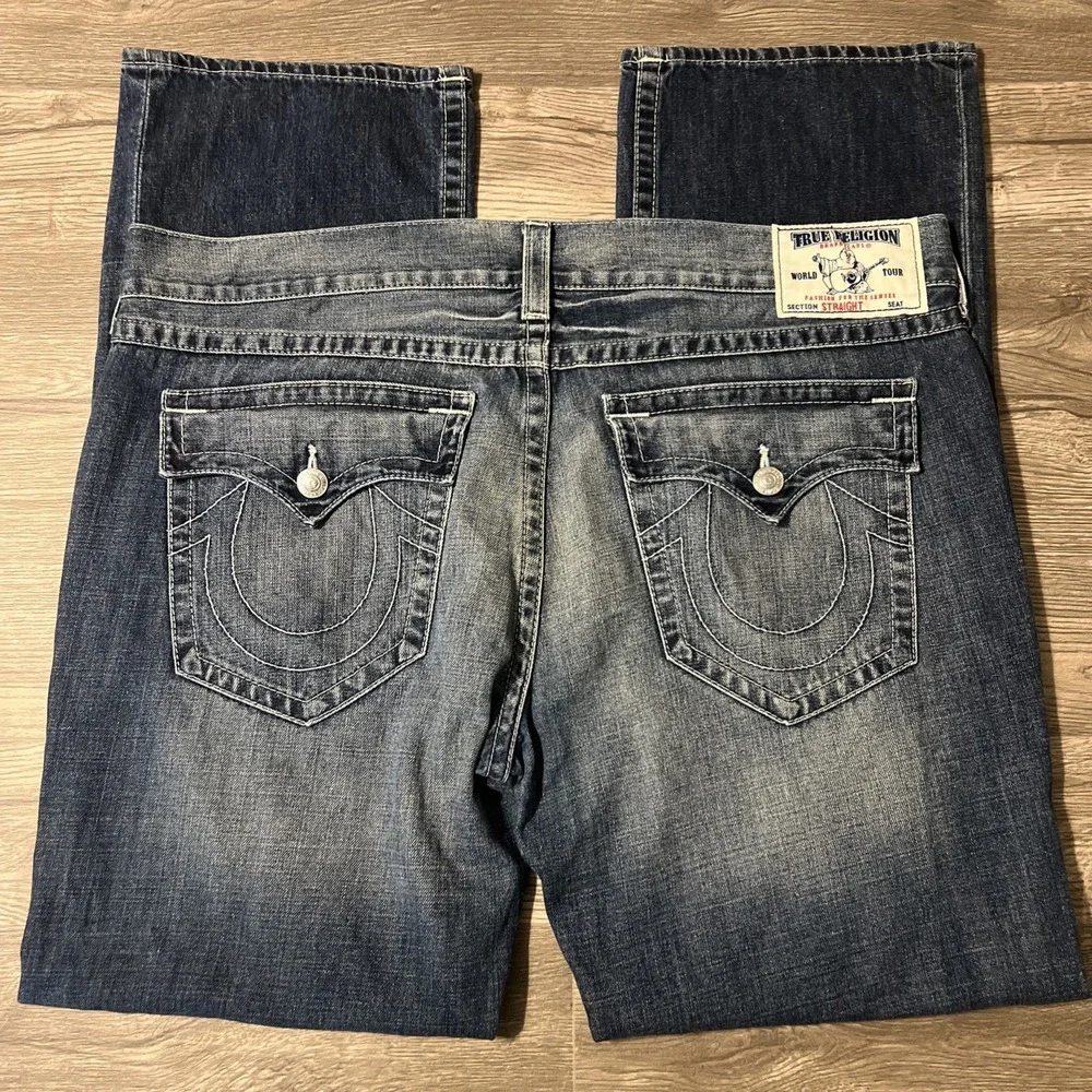 True Religion World Tour Dark Wash Straight Leg Distressed Jeans Sz 42 (44x34)